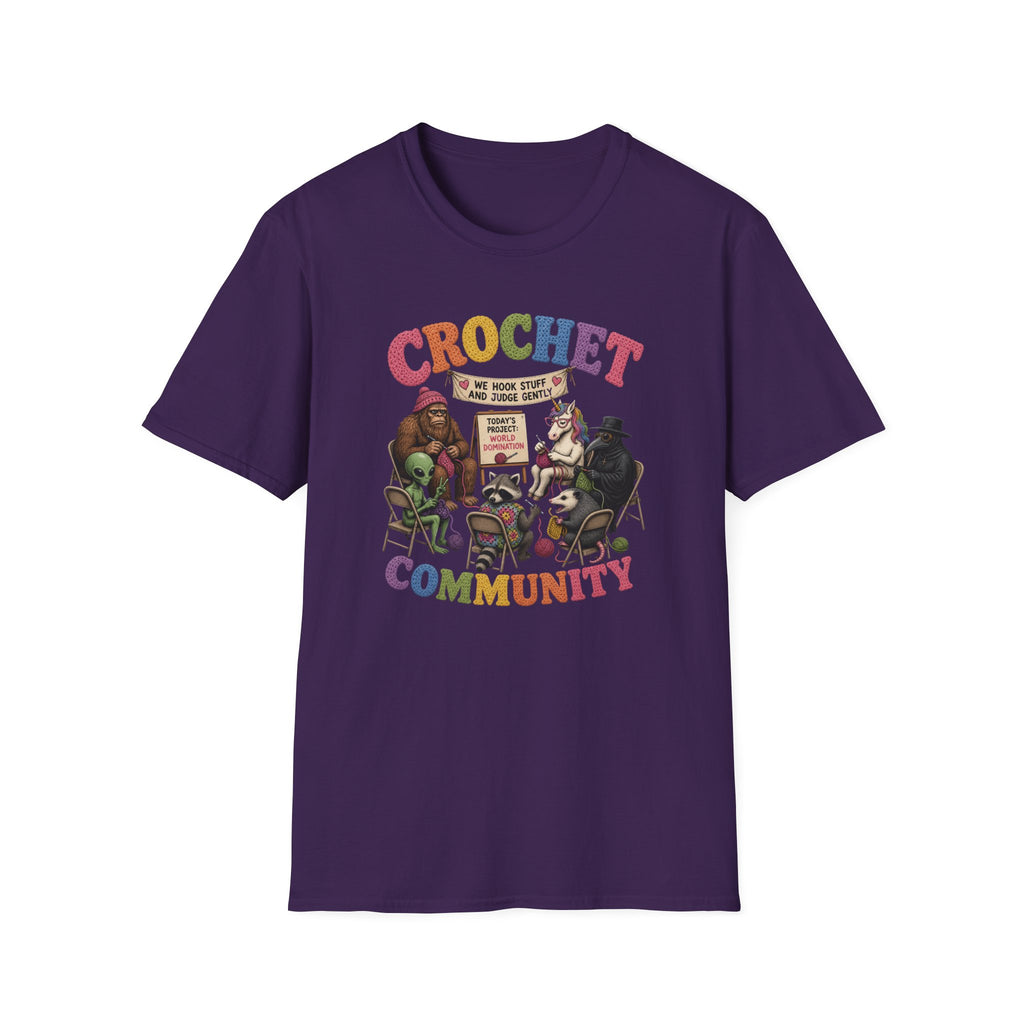 Hanging out with the crochet community T-Shirt