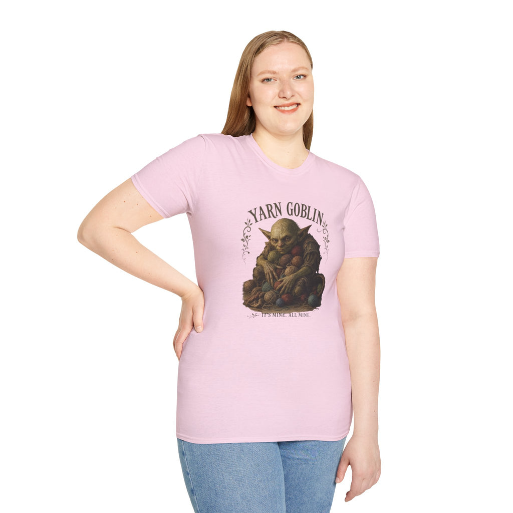 Yarn goblin king T-Shirt