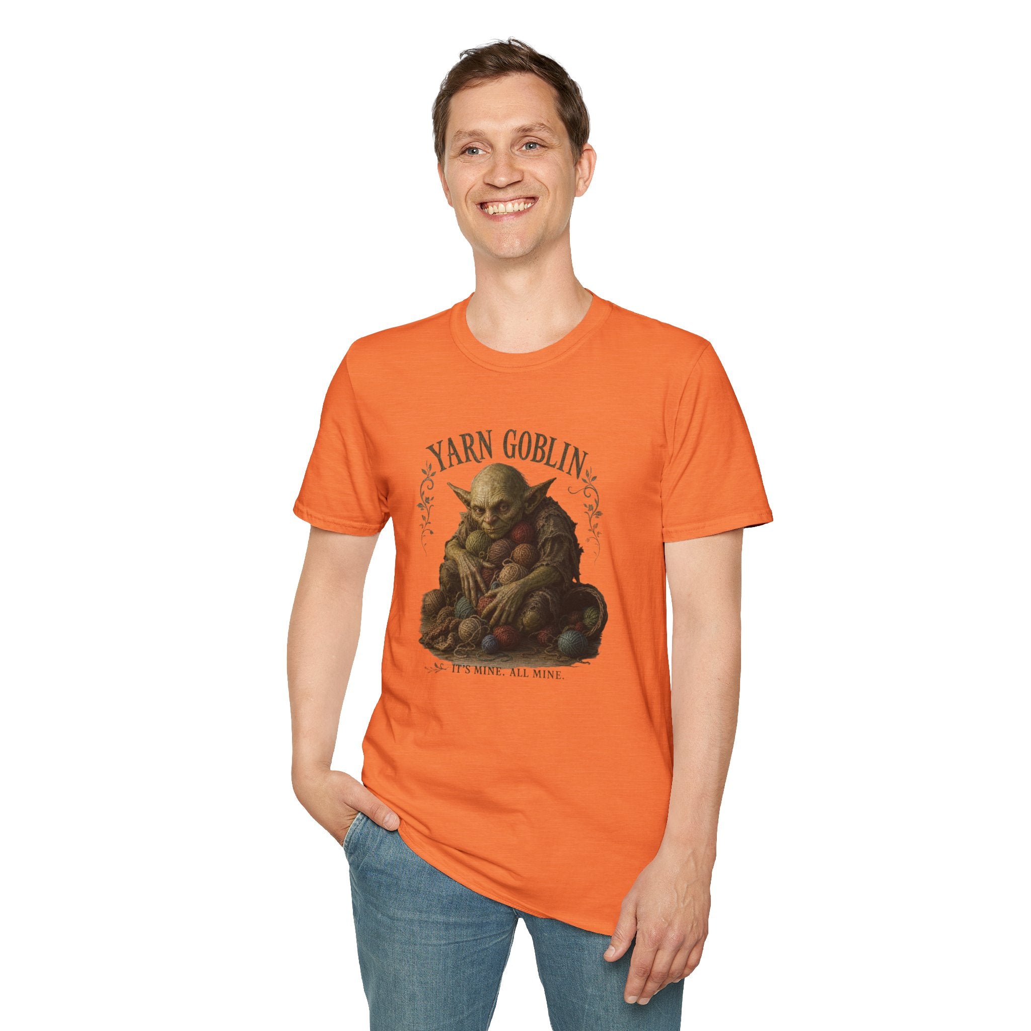 Yarn goblin king T-Shirt